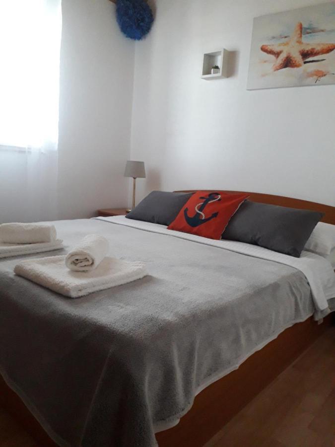 Apartman "Rosa" Vodice Exterior foto