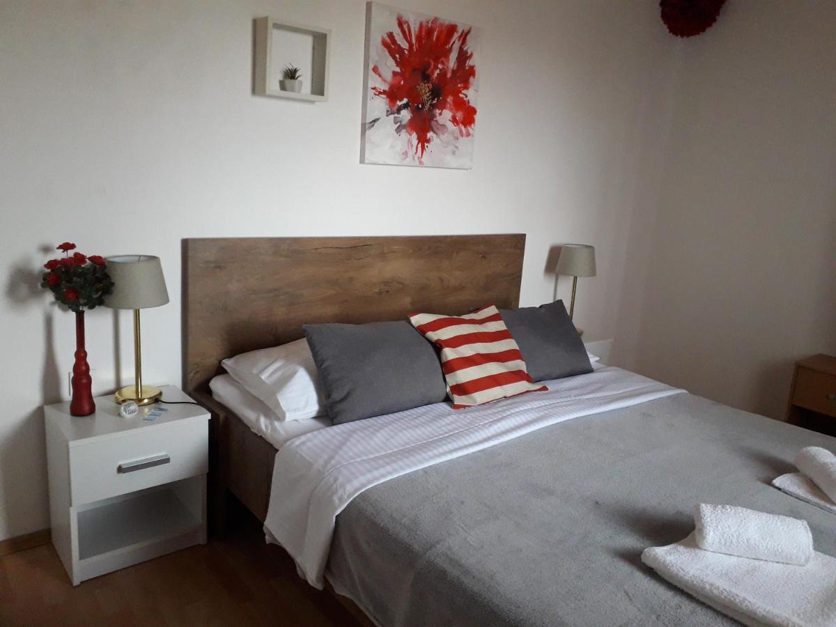 Apartman "Rosa" Vodice Exterior foto